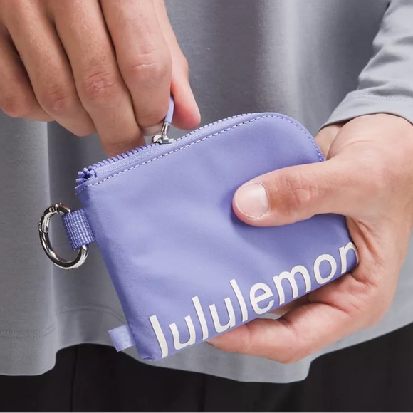 Lululemon Clippable Card Pouch NWT - Dark Lavender / White Opal - Picture 2 of 7
